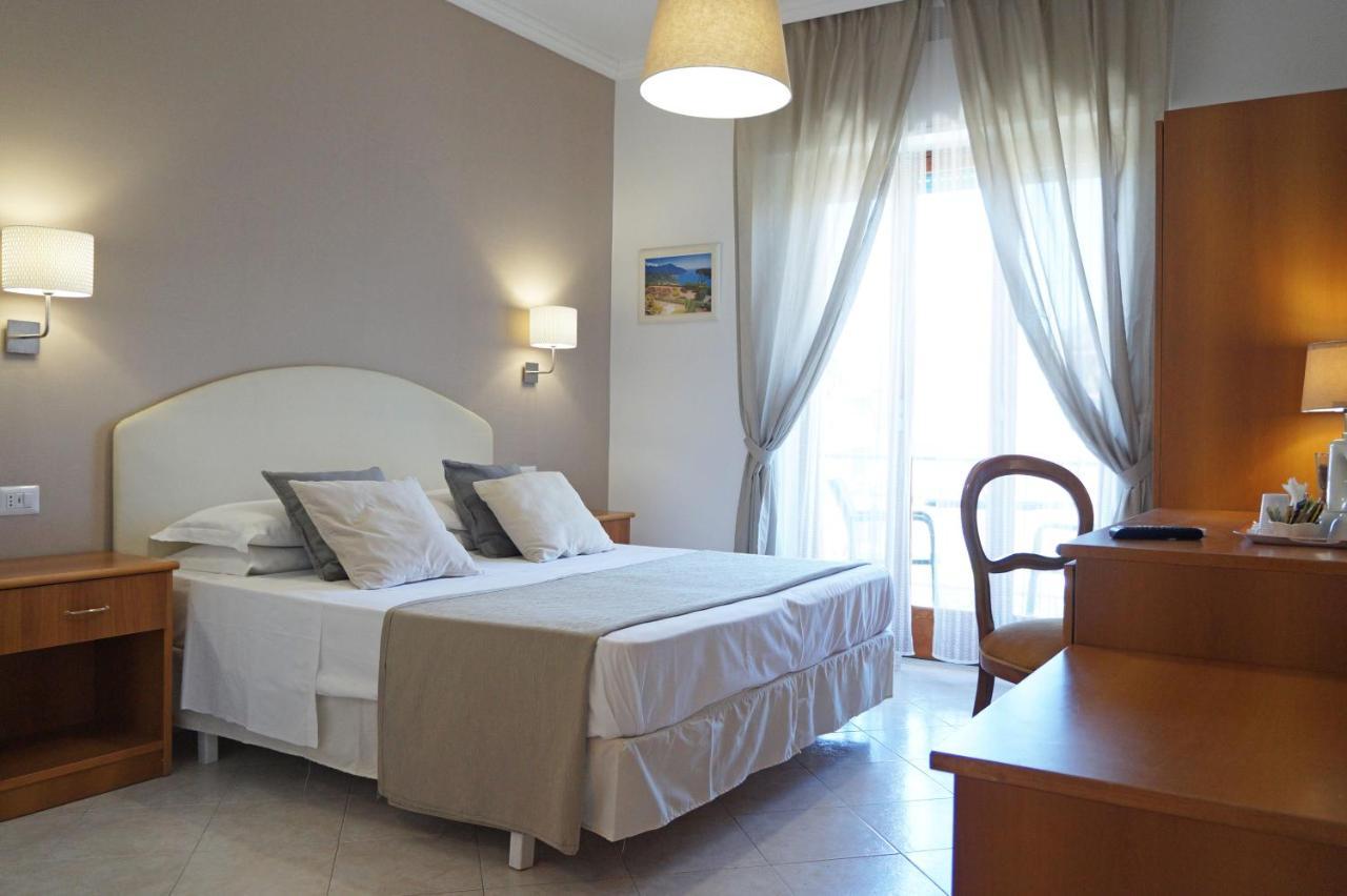 سانتّانييلّو Villa Susy Relais المظهر الخارجي الصورة